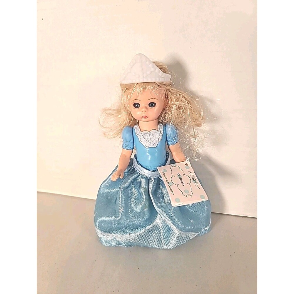 Madame Alexander McDonald's Happy Meal Cinderella  2010